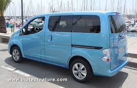 Essai de 1 300 kilomètres au volant de l'evalia 1.5 dci 110 bvm6 pour savoir s'il possède d'autres atouts remarquables que de disposer de sept places. Nissan E Nv200 Evalia Essai Detaille