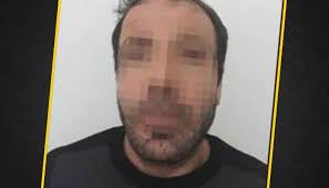 Katili camdaki parmak izleri ele verdi!