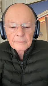 LÈ OU ANTRE NAN WAYÒM BONDYE A OU KA WÈ KI JAN TERIB WAYÒM MOND LAN YE, "23  Apre sa, Jezi gade disip li yo ki te bò kote l' la, li di yo: