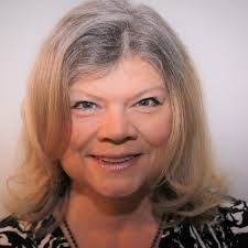 Mary Rooney's Instagram, Twitter & Facebook