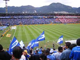 Su grama y sus graderías han visto varios de los triunfos históricos de los equipos de la capital y de clubes de otras regiones, como la copa libertadores que ganó el. Datei Estadiotruji 006 Jpg Wikipedia