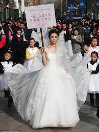 Photo Studio In China Shows Off Giant Wedding Dress With Long Train Wedding Dresses Dresses Long Wedding Dresses