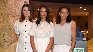 Fritz wepper, tochter valerie von hohenzollern , ehefrau angela wepper , tochter prinzessin stephanie von hohenzollern , urlaub in der schweiz,. Stephanie Von Monaco Sie Halten Zusammen Ihre Tochter Leben Wieder Bei Ihr Bunte De