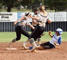 Guthrie holds off Boomers 7-6 in district game