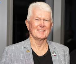 Ian Grace's Instagram, Twitter & Facebook