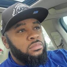 Rod (@RoderickMathis1)