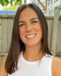 Berta Summers's Instagram, Twitter & Facebook