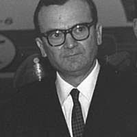 StateLibQld 1 146667 Robert William McFarlane