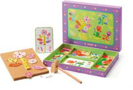 Aus verschiedenen formen und farben können eigene oder auch motive nach vorlagen gehämmert. Hammerchenspiel Tap Tap Garten Djeco Mytoys