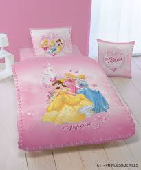 Vous pouvez y acheter par exemple une parure. Housse De Couett Disney Princesse 140 X 200 Cm Parure De Lit Princess Jewels Decokids