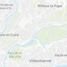 1865, le vélodrome, le chalet des gardes en 1894, la clôture en 1896. Bus C26 Tcl