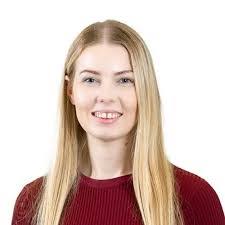 Hannah Mackay's Instagram, Twitter & Facebook