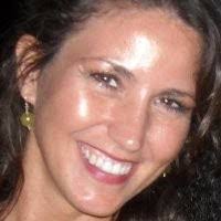 Kim Maiden's Instagram, Twitter & Facebook