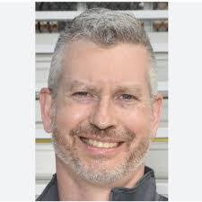 Toni Roesch's Instagram, Twitter & Facebook