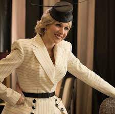 Netflix if you've ignored the advice to look away in the theme song of netflix's a series of unfortunate events, then you've probably already realized that the series is definitely. Esme Gigi Genevieve Squalor Series Of Unfortunate Events Amino