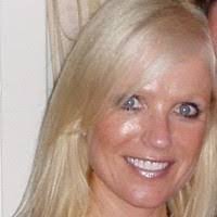 Ann Elia's Instagram, Twitter & Facebook