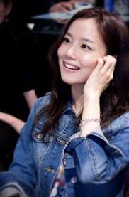 문채원(文彩元, 1986년 11월 13일 ~ )은 대한민국의 배우이다. ë¬¸ì±„ì› ë‚˜ì´ ì–¼êµ´ ê²°í˜¼