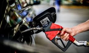 Governo Lula prorroga por 30 dias subsídio de R$ 2,12 por litro do diesel