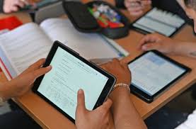 Ditzingen Kritisiert Bund Und Land Computer Allein Machen Keine Schule Landkreis Ludwigsburg Stuttgarter Zeitung