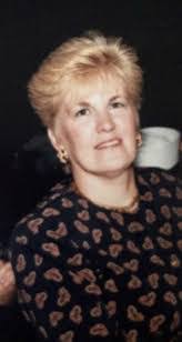 Lisa Ditzel's Instagram, Twitter & Facebook