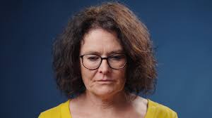 Die Chemotherapie ist eine wichtige Säule bei der Behandlung von  #Lungenkrebs. Die medikamentöse #Behandlung von Lungenkrebs ist jedoch  sowohl abhängig von den Eigenschaften des Tumors als auch jenen ...