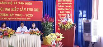 Như tổng bí thư, chủ tịch nước, thủ tướng, chủ tịch quốc hội, cho nên việc người dân quan cũng tại hội nghị này, đồng chí nguyễn văn cừ được bầu làm tổng bí thư thay đồng chí hà huy tập. Xa Tan Kien Huyá»‡n Binh Chanh Quyáº¿t Liá»‡t Noi Khong Vá»›i Vi Pháº¡m Tráº­t Tá»± Xay Dá»±ng Bao Phá»¥ Ná»¯