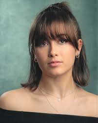 Abi Logan's Instagram, Twitter & Facebook