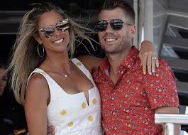 Australian cricketer david warner and his wife candice got grooving to the superhit number of prabhudeva, titled muqabla. Candice Warner Falzon David Warner Wife Age Height Partners Bio