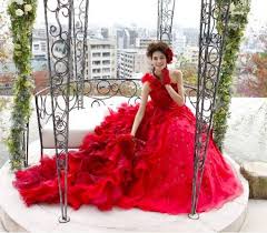 Images Of Wedding Dresses Around The World Wedding Gowns Colored We Vestido De Noiva Diferente Vestido Vermelho Para Casamento Vestido De Baile Vermelho