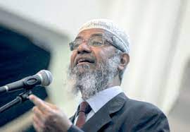Zakir naik tengah diselidiki kepolisian malaysia terkait komentar yang dianggap tidak menghormati etnis china dan minoritas hindu di malaysia. Isu Zakir Naik Kelompok Pengacara Di Malaysia Ikut Bereaksi Dunia Tempo Co
