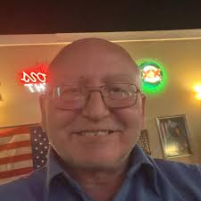 Jim Staff put down his pool cue Tuesday and picked up his guitar. He played  for over 3 hours at the Avenue, 311 Corunna Ave. How good was he? When he  said