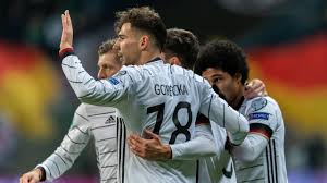 Jun 07, 2021 · aber hummels hätte ich auch nicht aus der nationalmannschaft genommen. Joachim Low Tauschte Sich Mit Angela Merkel Uber Abschied Aus Beide Rechnen Mit Gewisser Leere Eurosport