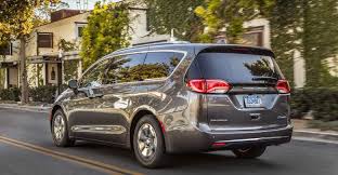 2019 Chrysler Pacifica Named Top Safety Pick By Iihs Chrysler Pacifica Mini Van Chrysler