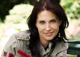 Isabelle bouysse revient sur son parcours au sein d'ab productions : Isabelle Bouysse Ne Veut Pas Laisser Sa Place A Helene Rolles Toutelatele