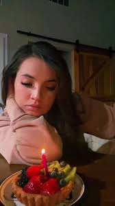 Sara Michelle Willis