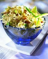 Salade De Chou Blanc Au Sesame En 2020 Salade De Chou Blanc Recette Salade De Chou Salade De Chou