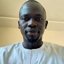 ELH IBRAHIMA DIOP GRAND SERIGNE DE DAKAR NDAKAROU 1934-1969 El hadji  Ibrahima Diop est né le 3 octobre 1891 à Thieurigne au plateau à la rue  Carnot x blanchot en face de