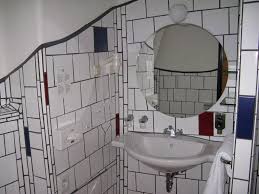 Eine soziale wohnanlage der wenn der mensch zivilisationsmüde und rationalitätsverdrossen sich in seinem badezimmer nackt. Bad Blumau Friedensreich Hundertwasser Mapio Net