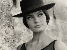 Pin af Francesca Rios på Looks