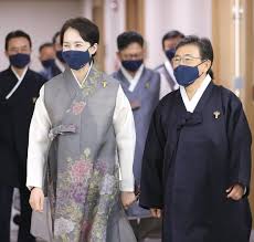 유은혜 "국민대, 김건희 논문 조사하라"…이재명 논문도 조치 착수 | 중앙일보