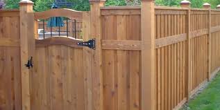 Very simple and cottage style fence can be easily made using big wooden pallets. Privacy Fence Design Ideas Landscaping Network