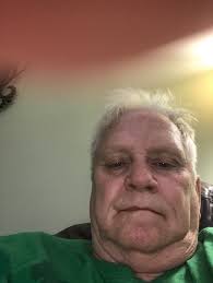 What was the name of the doughnut shop in Chattanooga where you could buy  fresh, hot doughnuts in the 1950s?