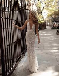 Berta 17 130 Wedding Dress Used Size 2 3 995 In 2020 Glamourous Wedding Dress Wedding Dresses Bridal Dresses