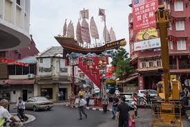 Hendrik menerangkan, tahun baru cina atau dikenali juga sebagai sin cia, merupakan suatu momentum untuk memperbaharui diri. Everything Under The Heavens How The Past Helps Shape China S Push For Global Power Waking Up To China S Dream Of Holding Court The Japan Times