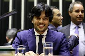 The 5g auction's plan is being revised by the country's audit court, tcu. Genro De Silvio Santos Ministro