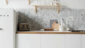 Hubstairs Votre Decoration D Interieur Au Quotidien En 2020 Credence Cuisine Decoration Cuisine Cuisine Bois Moderne