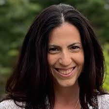 Lina Wallace's Instagram, Twitter & Facebook