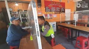 Check spelling or type a new query. Tak Terapkan Protokol Kesehatan Kantin Di Polrestabes Surabaya Ditutup Suara Jatim