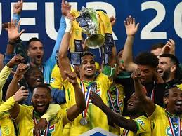 Image result for tbn:if9L2sMjE_ET9M::www.trophees-denis.com/wp-content/telechargements/coupes.jpg