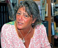 Starr to take reins at Arts Café Mystic, join Hillary Clinton at N.Y.  tribute